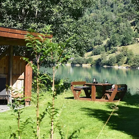 4 Person In Oldedalen-by Traum * Briksdalsbre