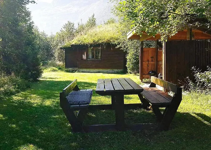 4 Person In Oldedalen-by Traum Briksdalsbre